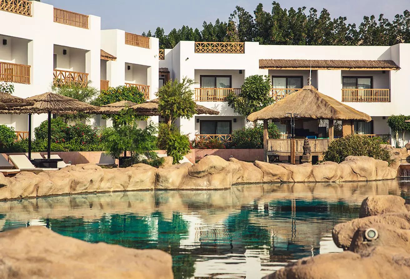 Deluxe hotel suite in domina coral bay