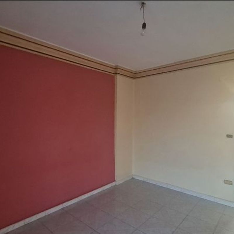 فرصة للإيجار بموقع متميز بشيراتون