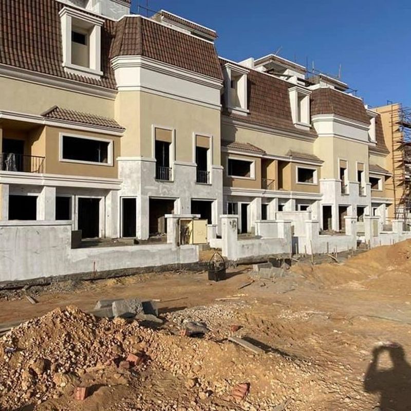 شقة للبيع فىSarai التجمع الخامس استلام فورى