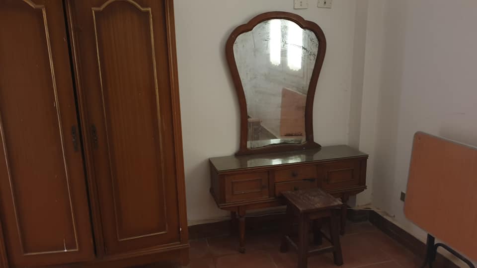 شاليه غرفة و صالة للإيجار بقرية اميجو برأس سدر