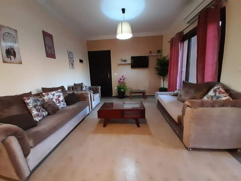 2 beds 1 bath Flat/apartment