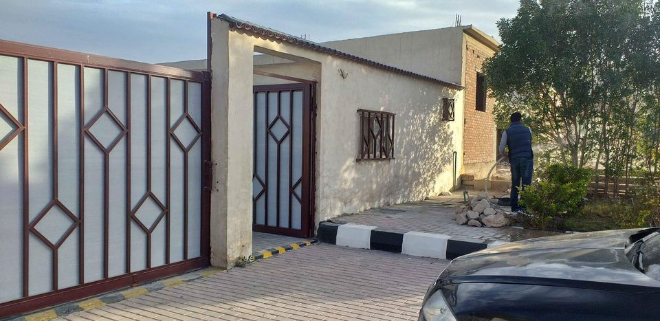 تصنيع وتخزين وتوريد وتعبئة زيوت و الكيماويات منطقة حرة