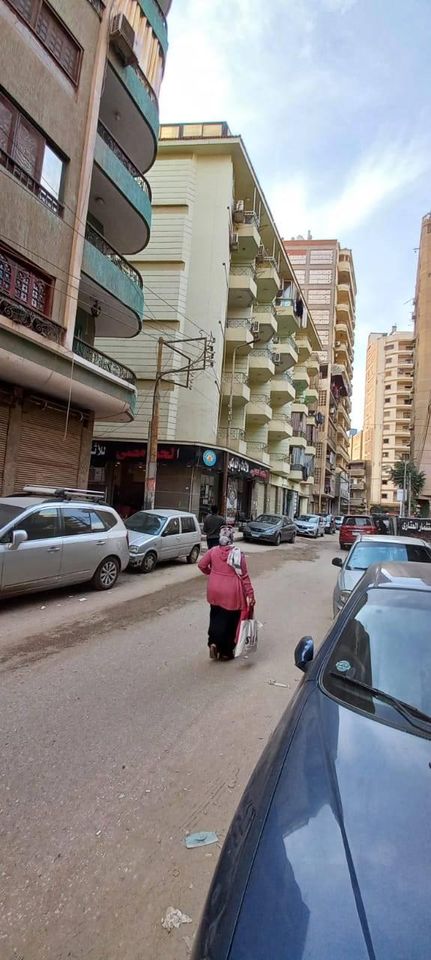 محل وبدروم للبيع