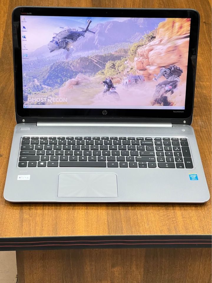 لابتوب اتش بي كور اي ٥ الجيل الرابع الموديل HPEnvy مع شاشه ١٥.٦ تاتش سكرين بدقة فل اتش دي