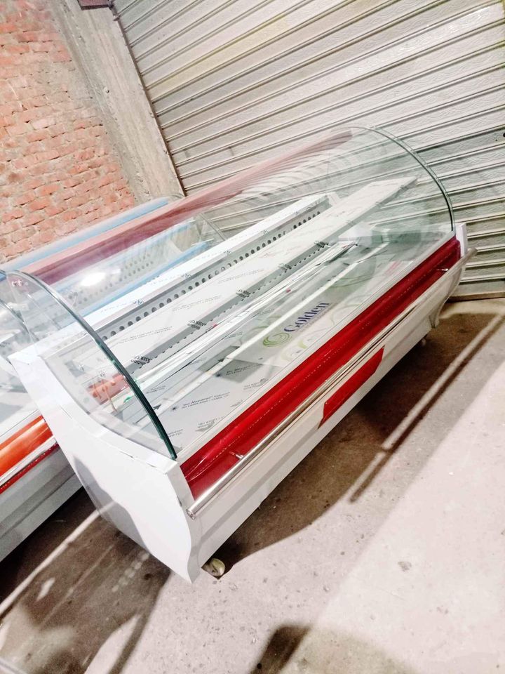 ثلاجه عرض حفظ مجمدات لحوم اسماك دواجن مقاس 2 متر ومقاسات مختلفه تصميم جديد مساحه واسعه اسعارنا منافس