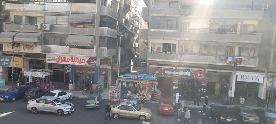 شقة للبيع وسط البلد أرض العزبه