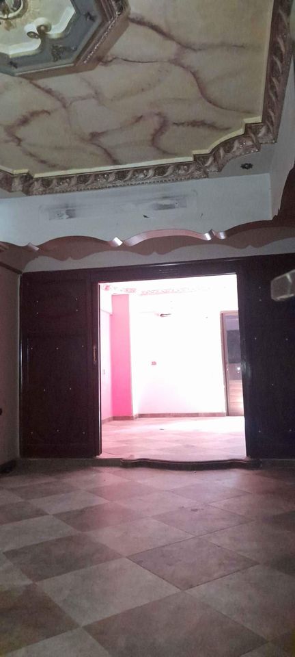 شقة للبيع وسط البلد أرض العزبه