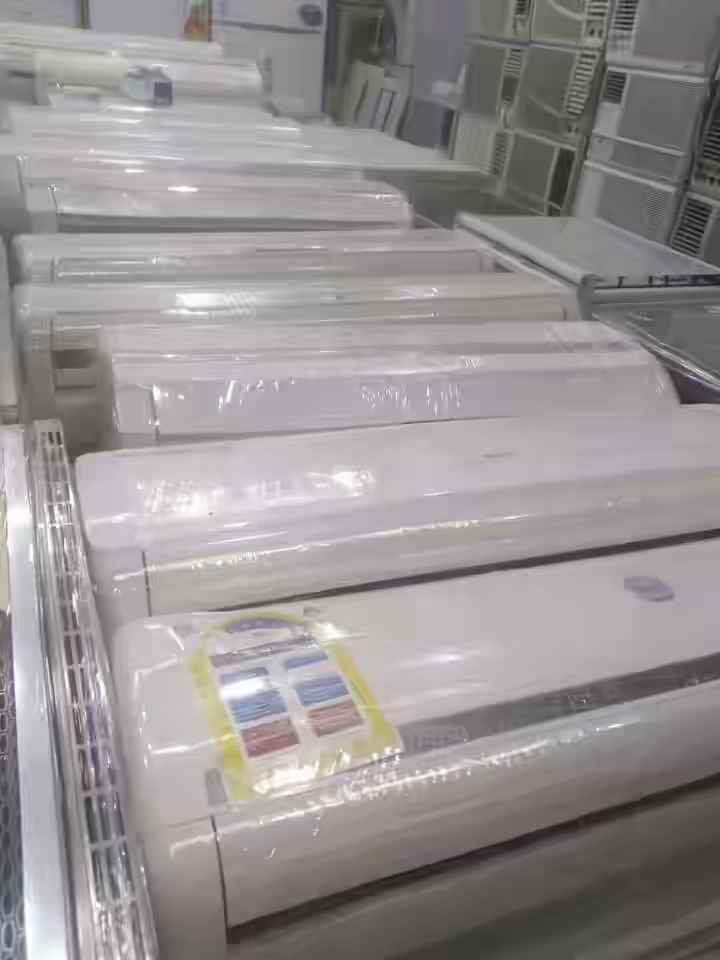 لكل اصحاب تجار الجمله خبر عاجل وصول كميه من الثلاجات والتكيفات الاسبلت المستعمل والتكيفات الشباك الم