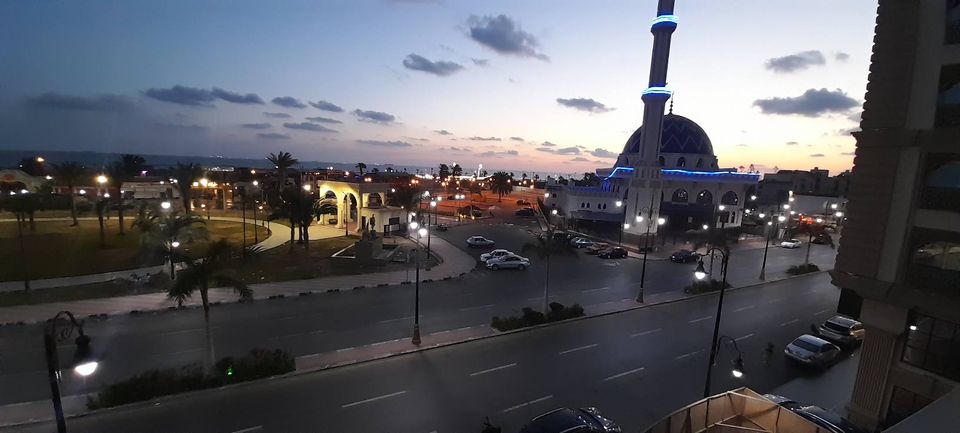 لليع شقه على طرح البحر مباشره